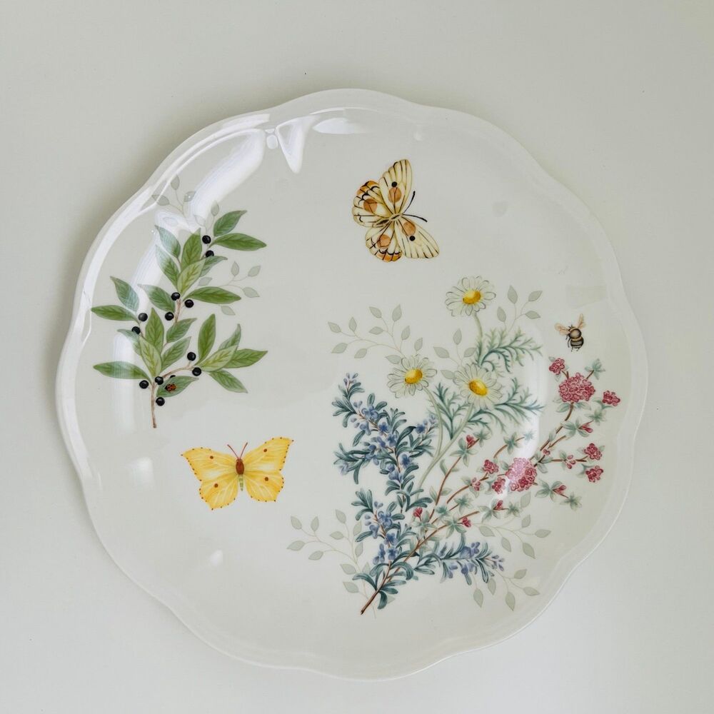 LENOX Butterfly Meadow Herbs Scalloped Edge OrangeSulphur Butterfly Dinner Plate